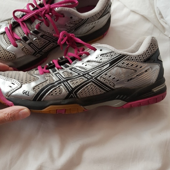 Asics size 9 sneakers - Picture 2 of 4